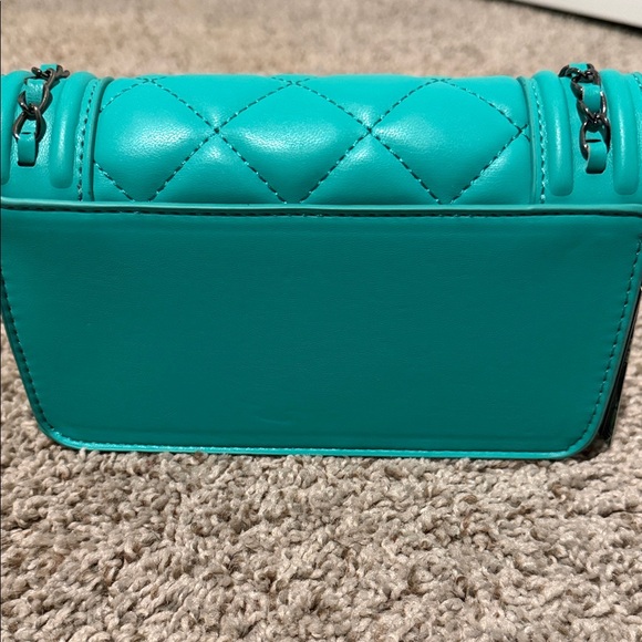 Badgley Mischka Turquoise Green Quilted Mini crossbody Bag - Picture 5 of 9